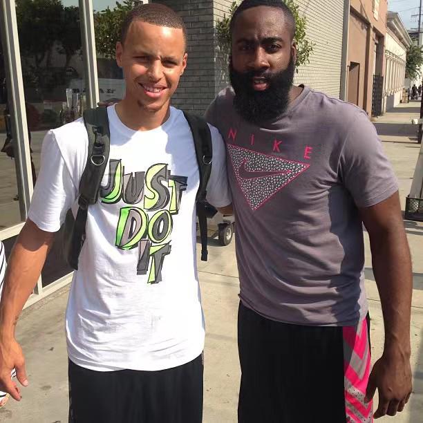 少碰或不碰 少碰或不碰